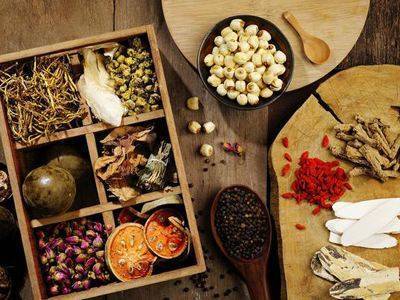 中醫(yī)藥事業(yè)迎發(fā)展良機 傳統(tǒng)瑰寶在現(xiàn)代醫(yī)療中綻放新光芒